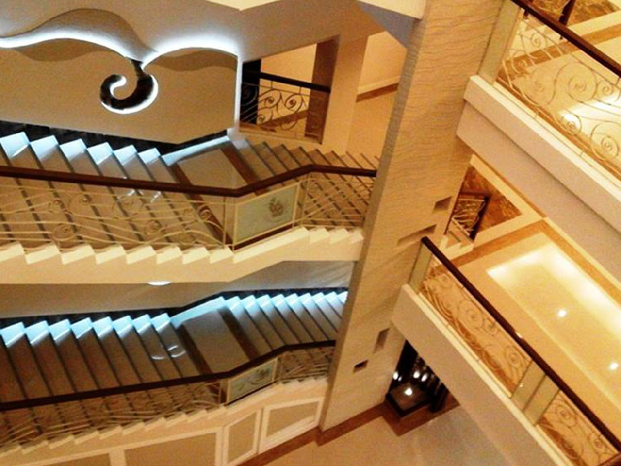 The Reef Hotel & Residences (Subic Bay, SBFZ, Olongapo City)