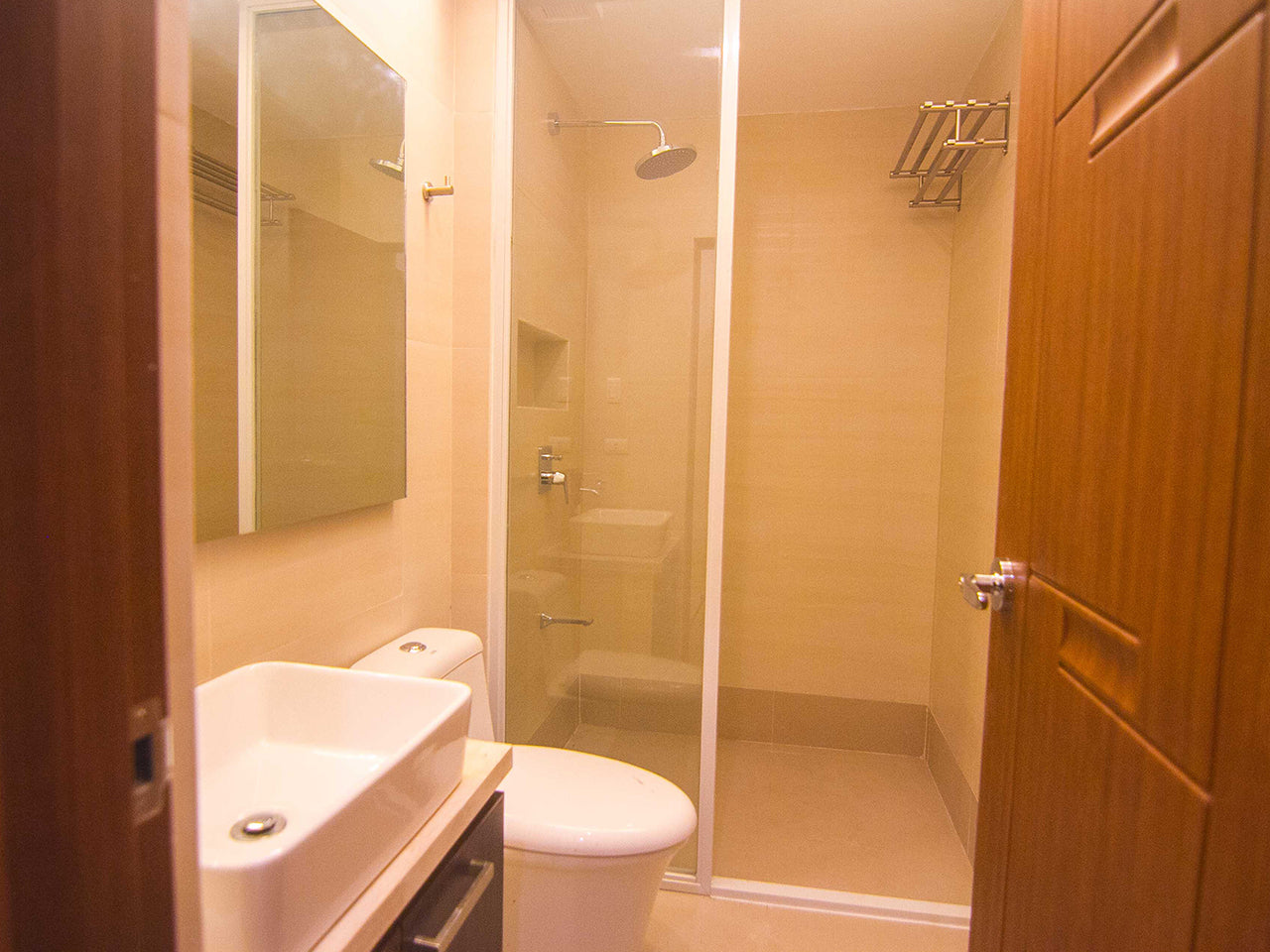 The Reef Hotel & Residences (Subic Bay, SBFZ, Olongapo City)