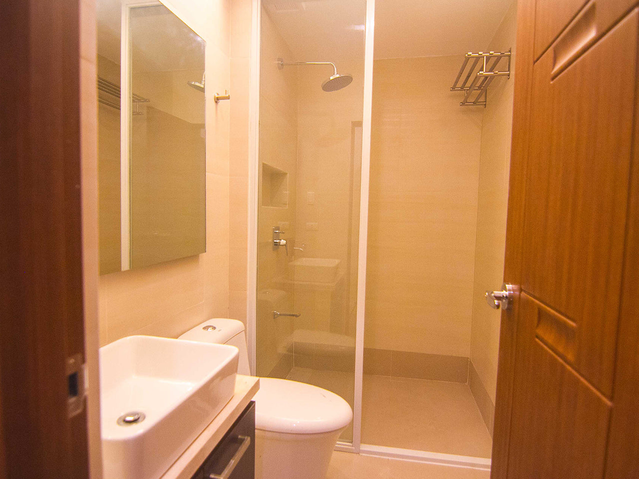 The Reef Hotel & Residences (Subic Bay, SBFZ, Olongapo City)