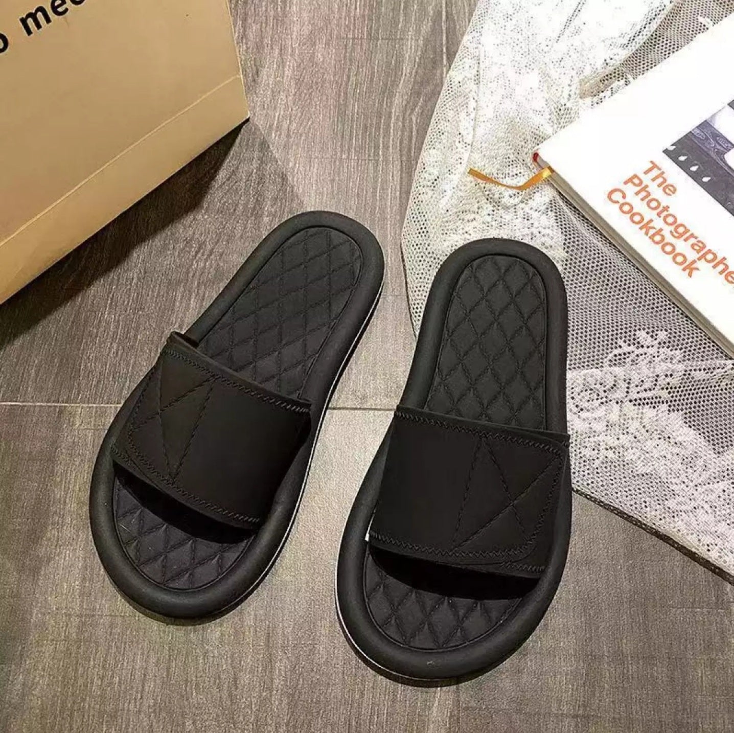 Spasify Black Slippers (Massage & Lounge)