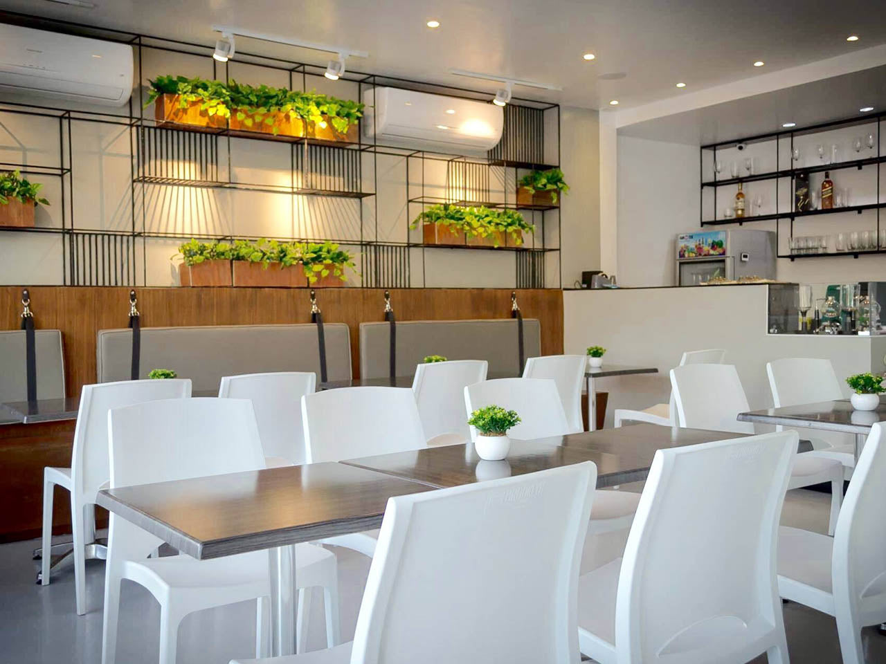 Casa Veles Hotel (Mariveles, Bataan)