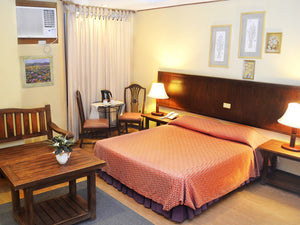 Subic Park Hotel & Restaurant (Subic Bay, SBFZ, Olongapo City)