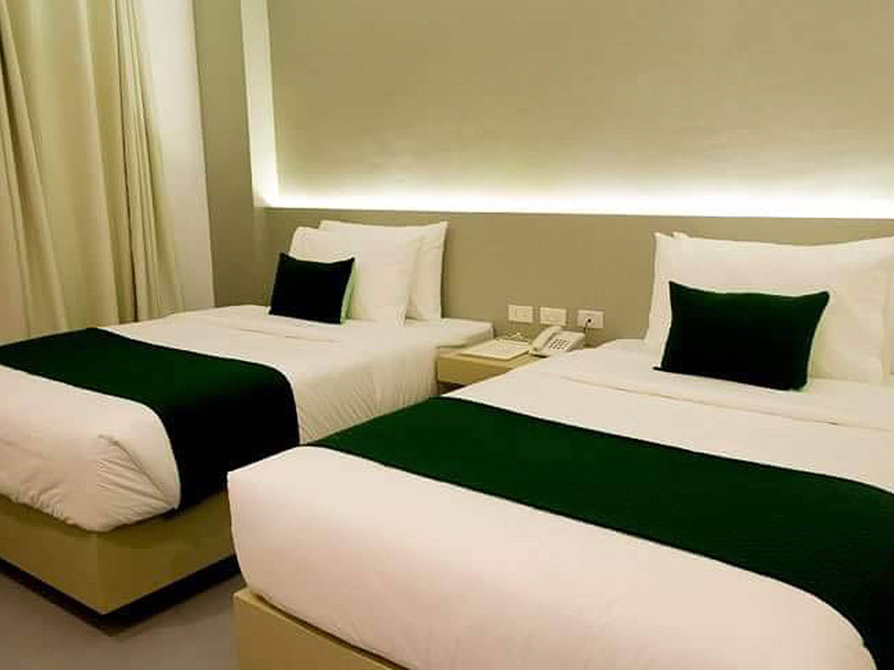 Casa Veles Hotel (Mariveles, Bataan)