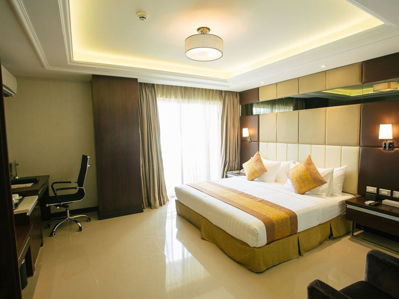 Best Western Plus Hotel (Subic Bay, SBFZ, Olongapo City)