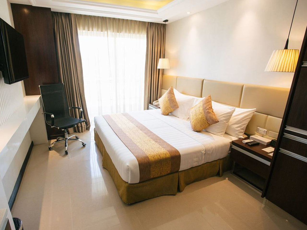 Best Western Plus Hotel (Subic Bay, SBFZ, Olongapo City)